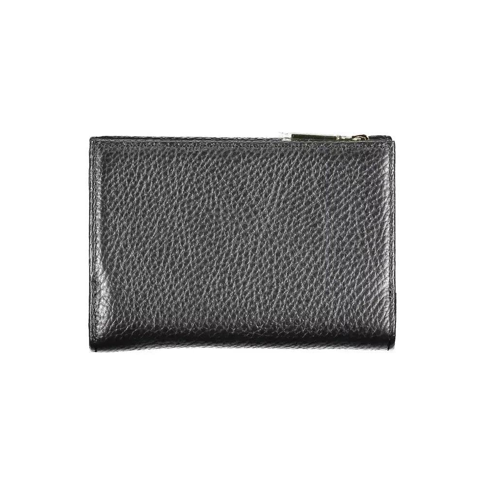 COCCINELLE Chic Black Leather Wallet with Multiple Compartments